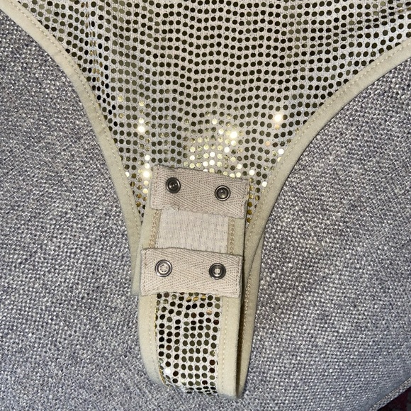 NWT ASTR the Label Della Bodysuit in Gold - Picture 7 of 9